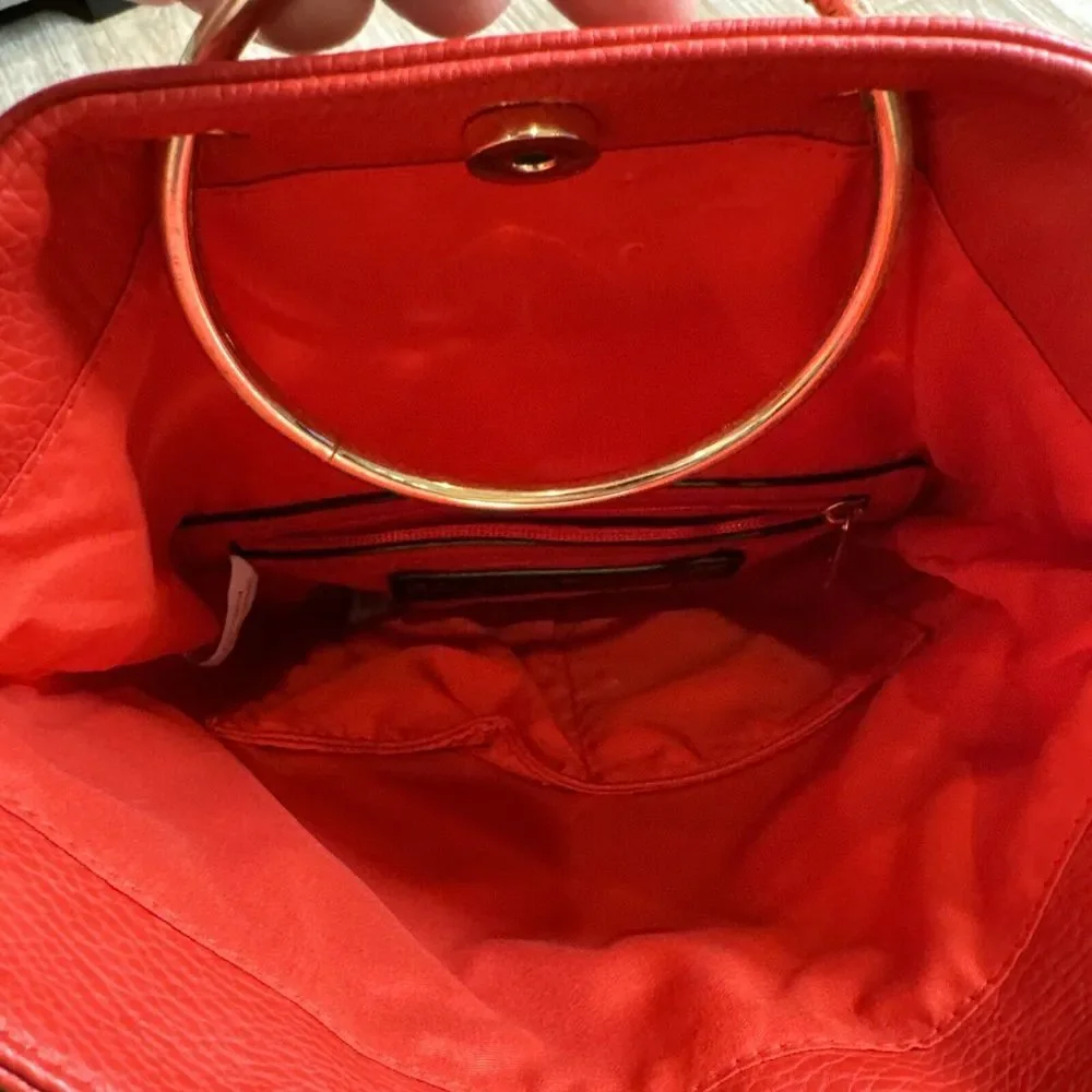 Sondra Roberts Squared Clutch Bag‎ And Shoulder Strap. Gold Accents. Good Cond.